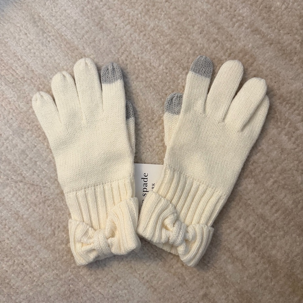NWT Kate Spade Ivory Bow & Tech Gloves
